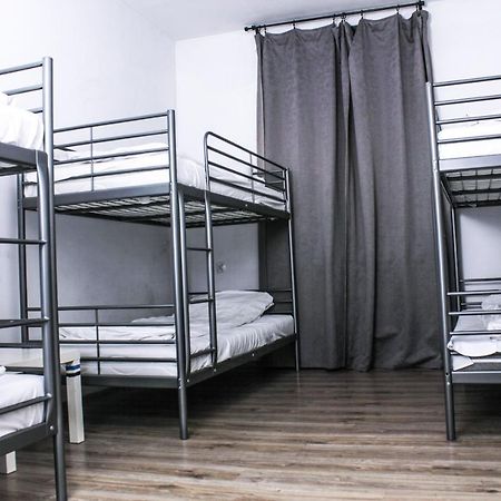 Baba Hostel Каліш Екстер'єр фото