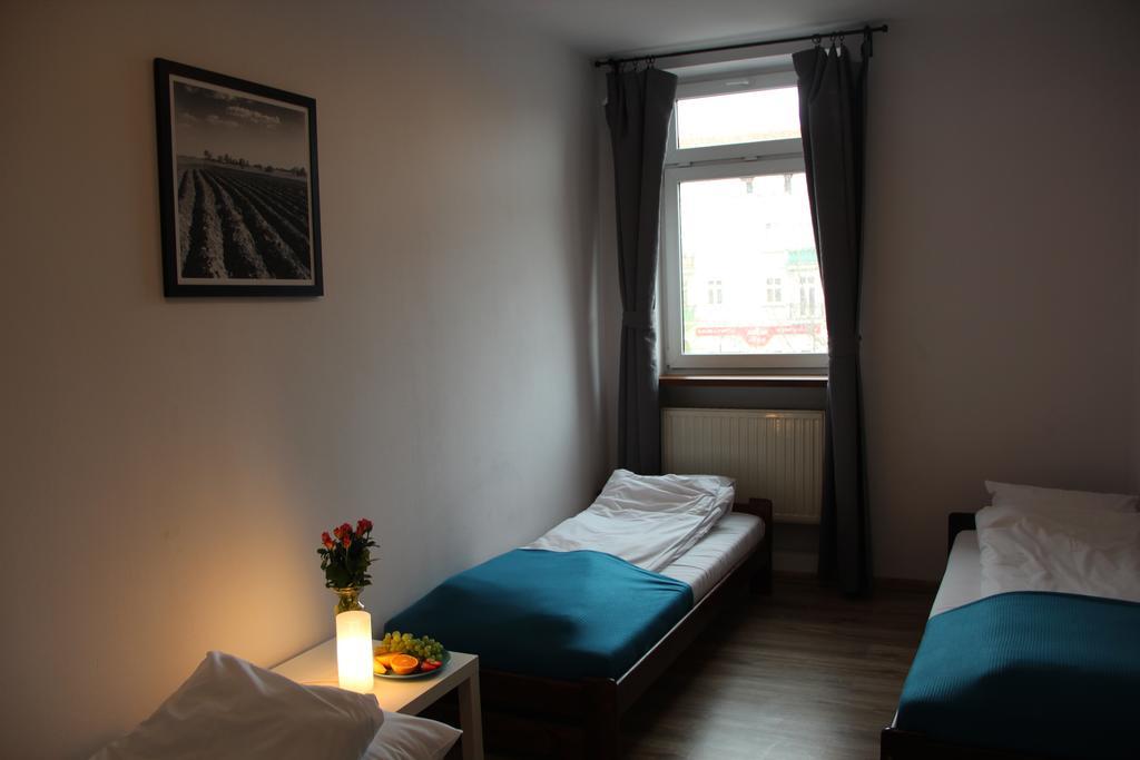 Baba Hostel Каліш Номер фото