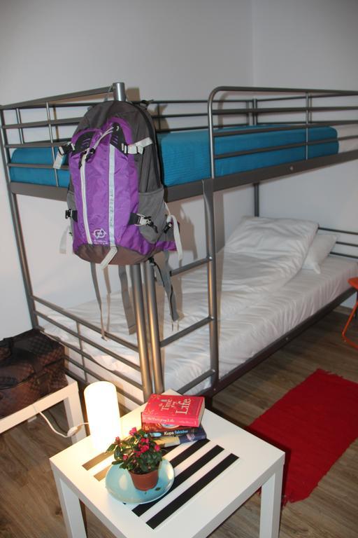 Baba Hostel Каліш Екстер'єр фото