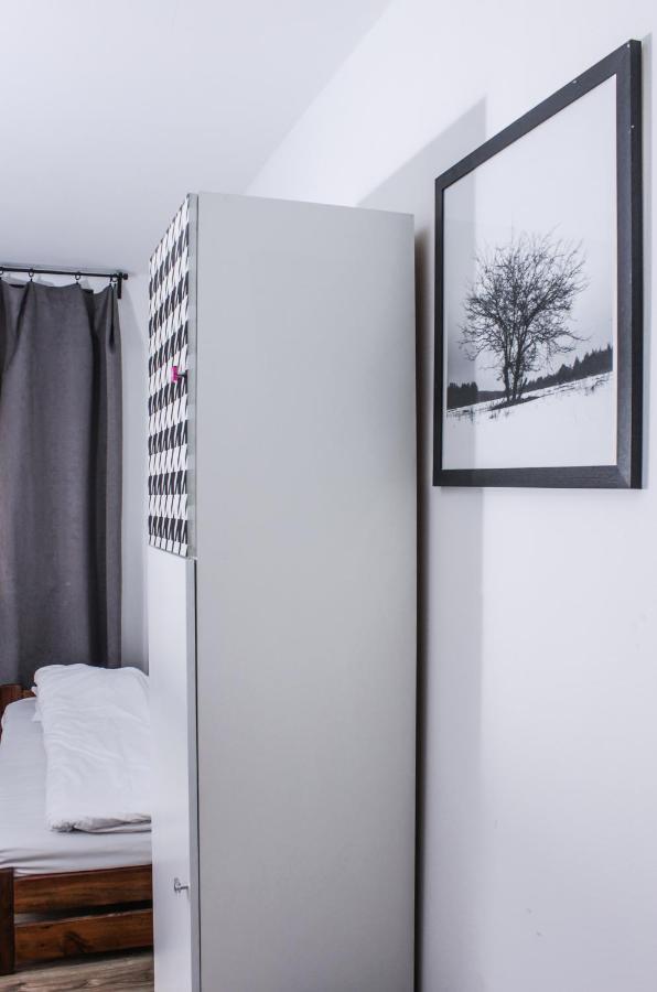 Baba Hostel Каліш Екстер'єр фото